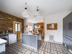 Kitchen- click for photo gallery
